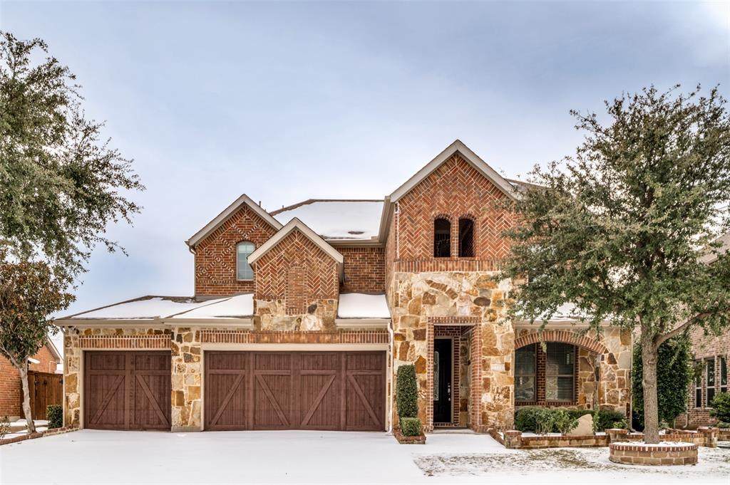 1221 Dakota Street - Photo 1