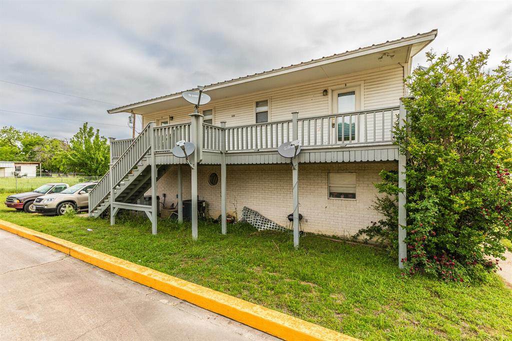 520 Liveoak Street - Photo 1