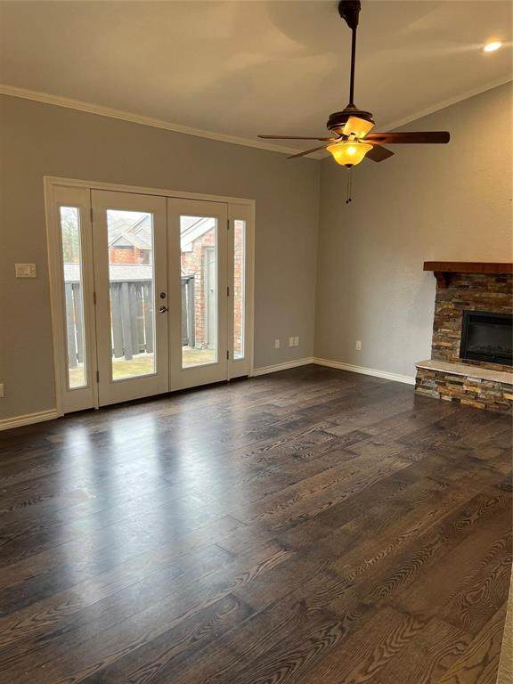 411 Pebble Way - Photo 1