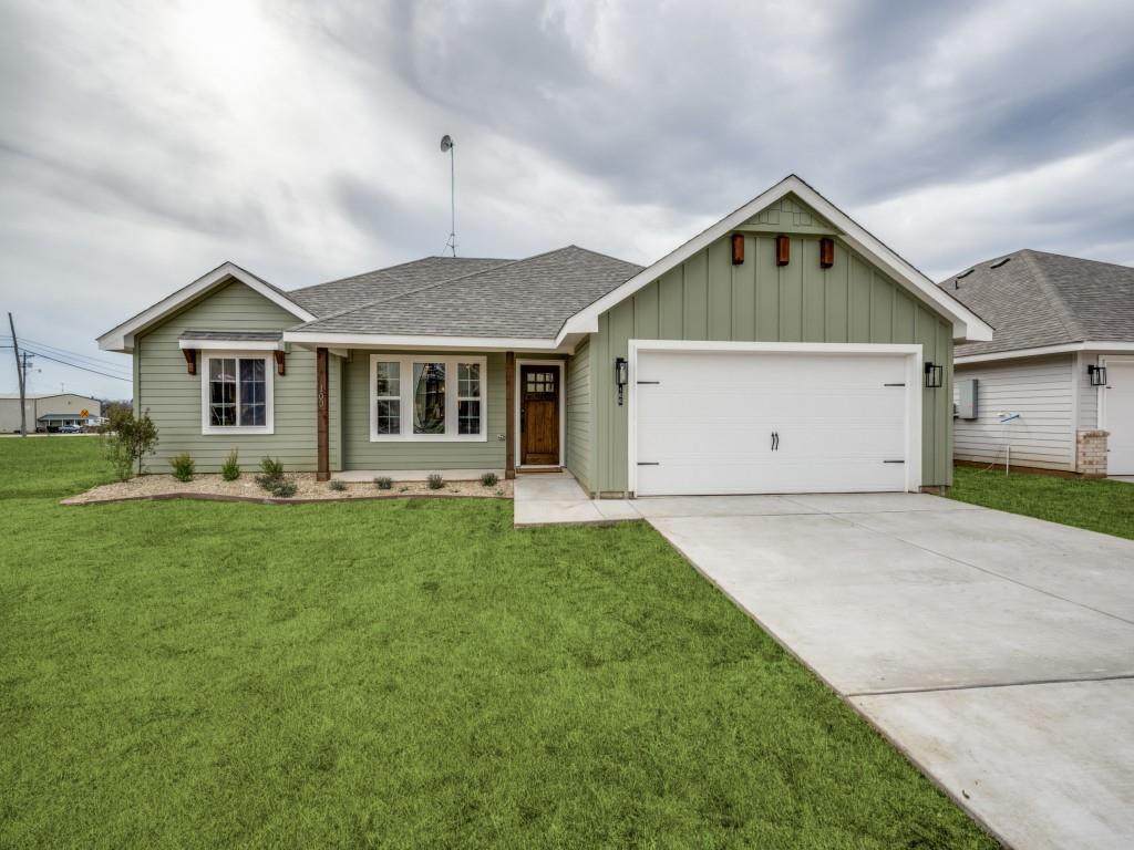 204 Walnut Street - Photo 1