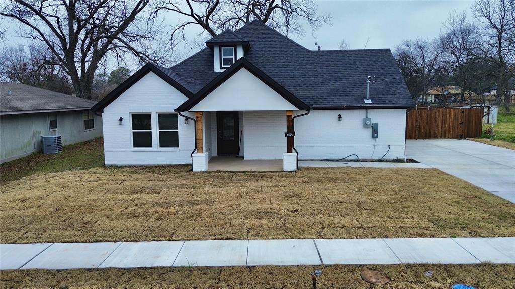 802 Medora Street - Photo 1