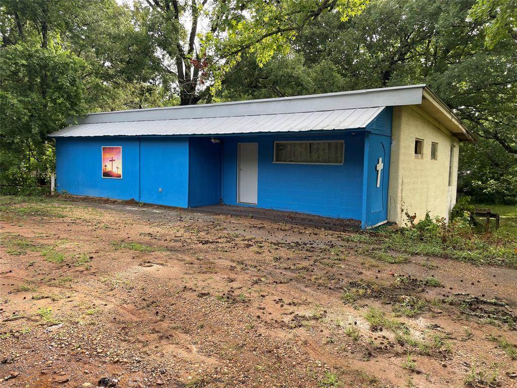 1518 Pine Street - Photo 1