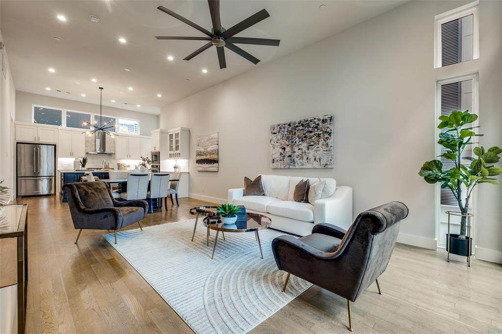 3200 Ross Avenue - Photo 1