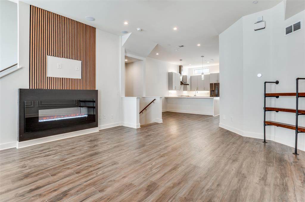1813 Park Avenue - Photo 1