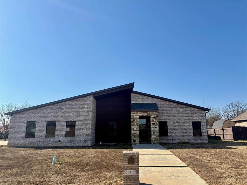 2713 Stone Briar Drive - Photo 1