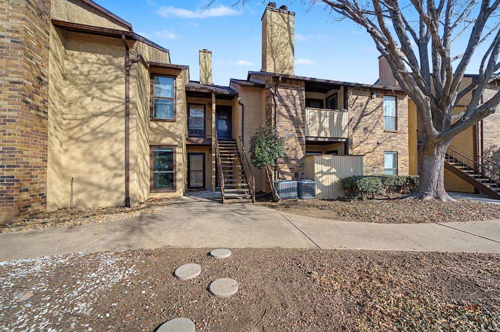 1201 Harwell Drive - Photo 1