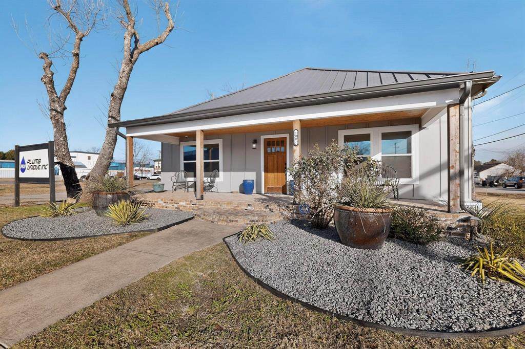 1007 Washington Street - Photo 1