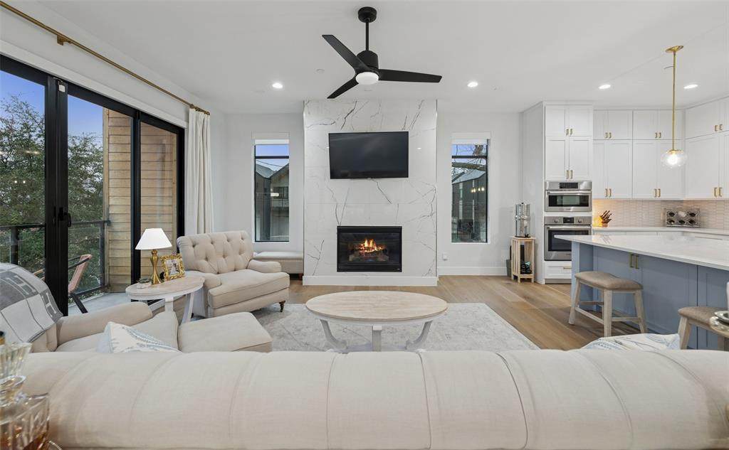 2315 Kirby Street - Photo 1