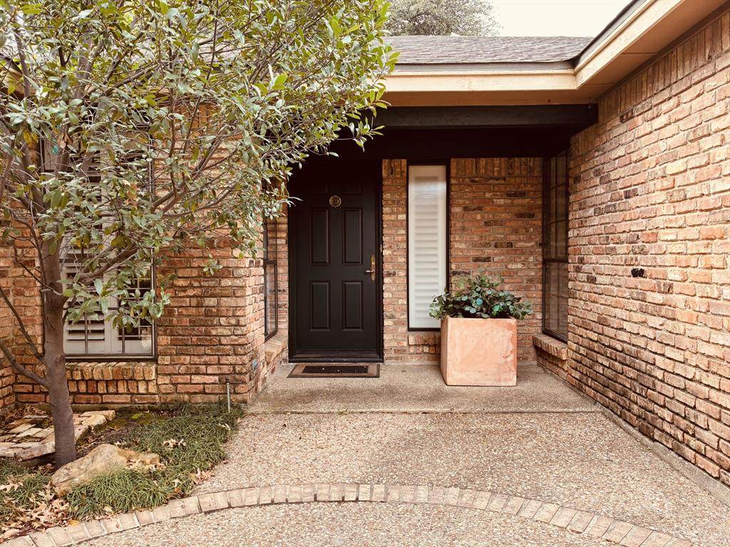 4309 Hartwood Circle - Photo 1