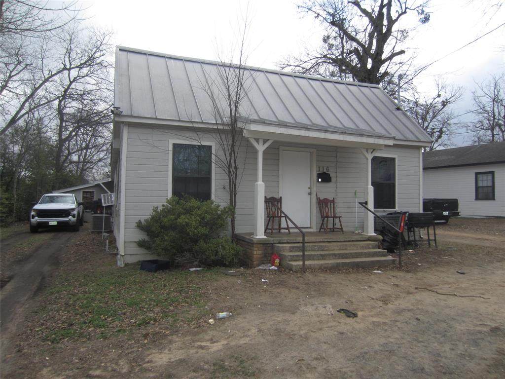 116 Goodman Street - Photo 1