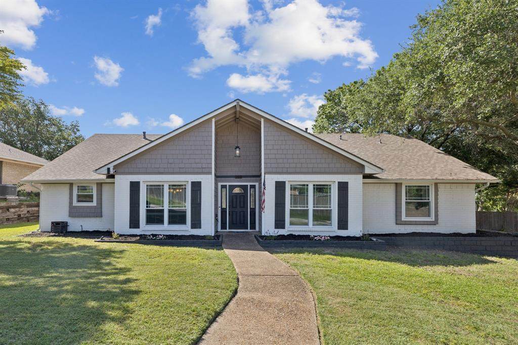 204 Alta Vista Drive - Photo 1