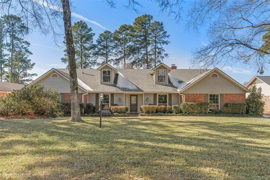 10004 Thornwood Drive - Photo 1