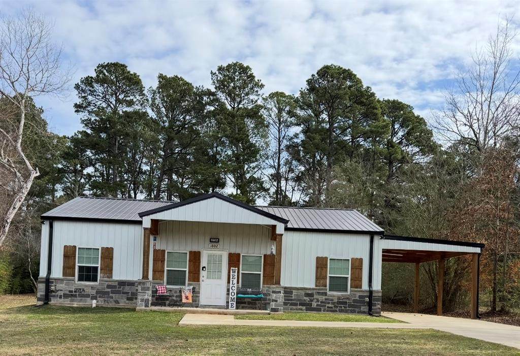 1802 Myrtlewood Drive - Photo 1