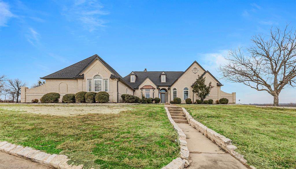 15183 Valley View - Photo 1