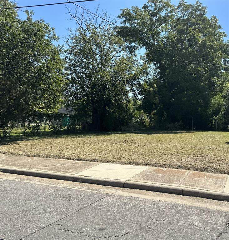 4026 Canal Street - Photo 1
