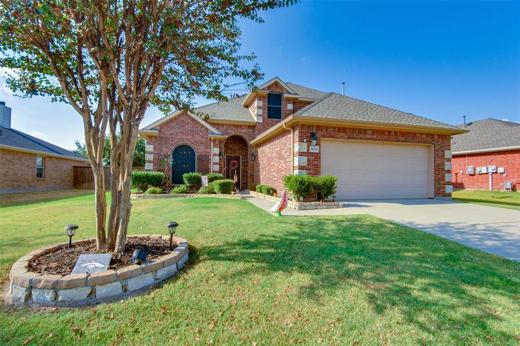 1038 Shepard Lane - Photo 1