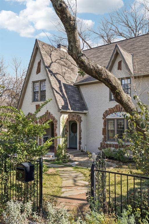 1022 Montclair Avenue - Photo 1