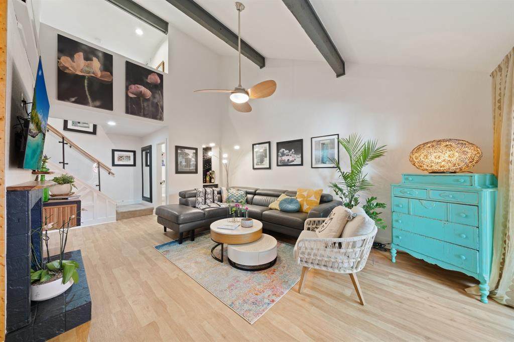 7496 Northwest Highway - Photo 1