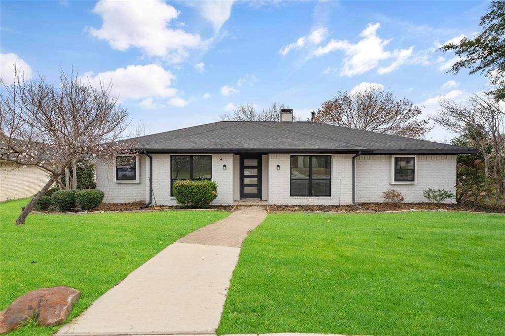 1706 Southampton Drive - Photo 1