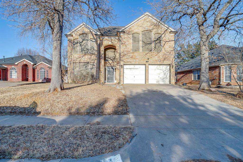 519 Deerwood Drive - Photo 1