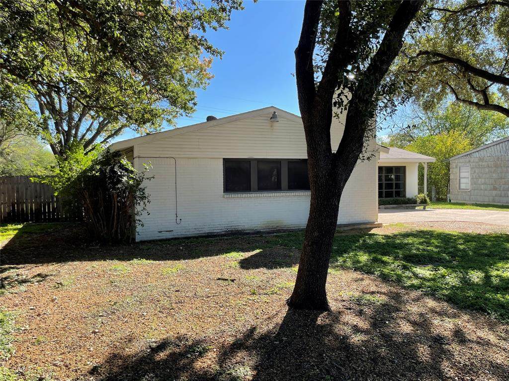 3563 South Drive - Photo 1
