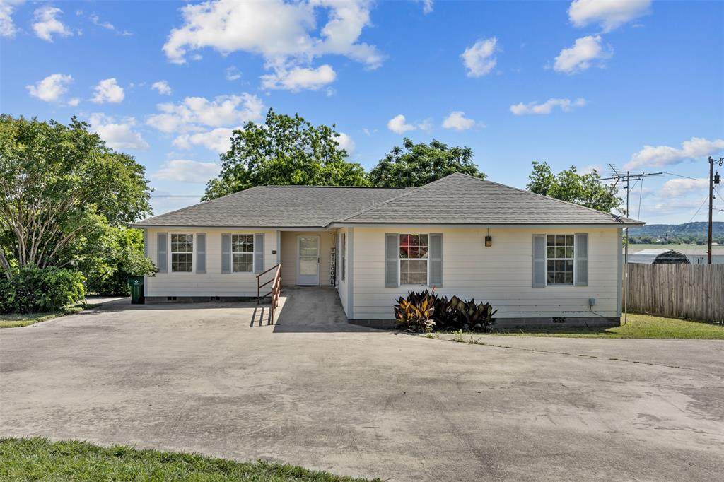 701 2nd Street - Photo 1