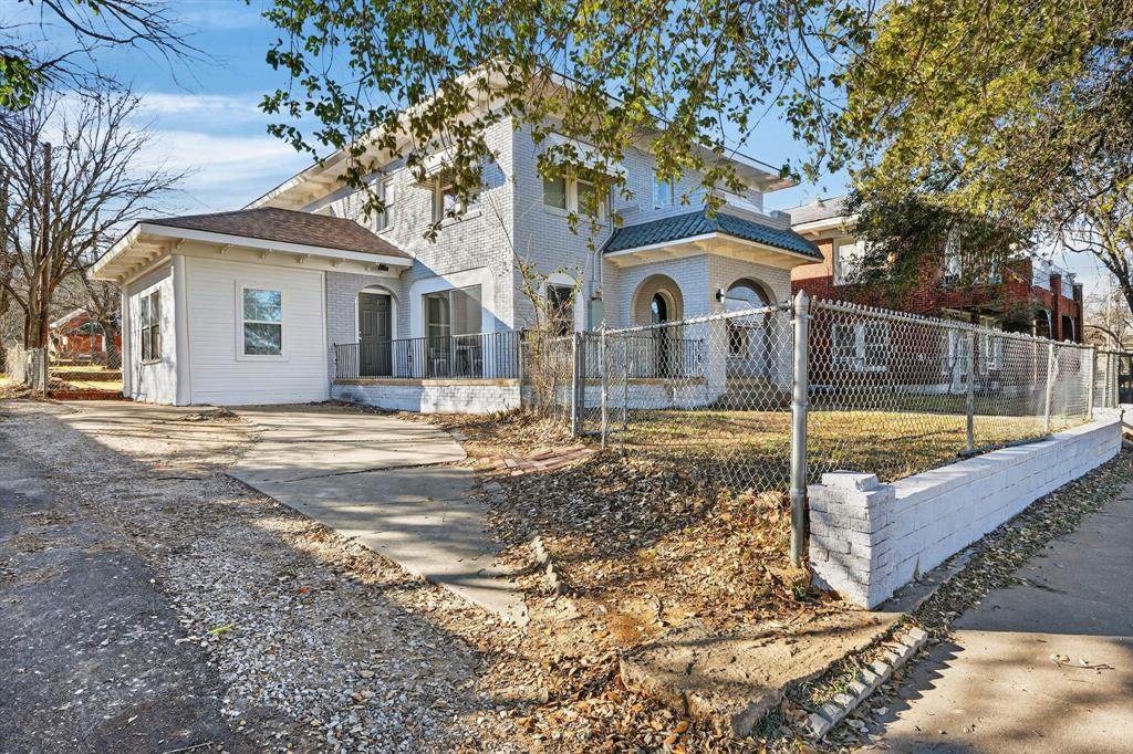 412 4th Avenue - Photo 1