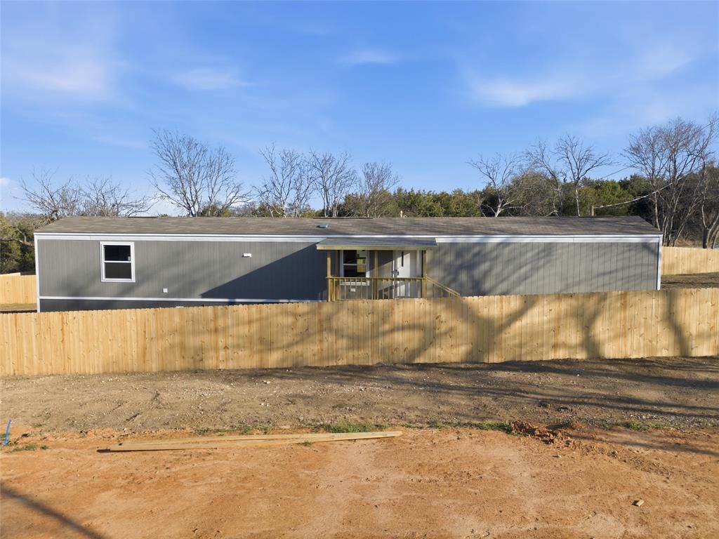 618 6th Street - Photo 1