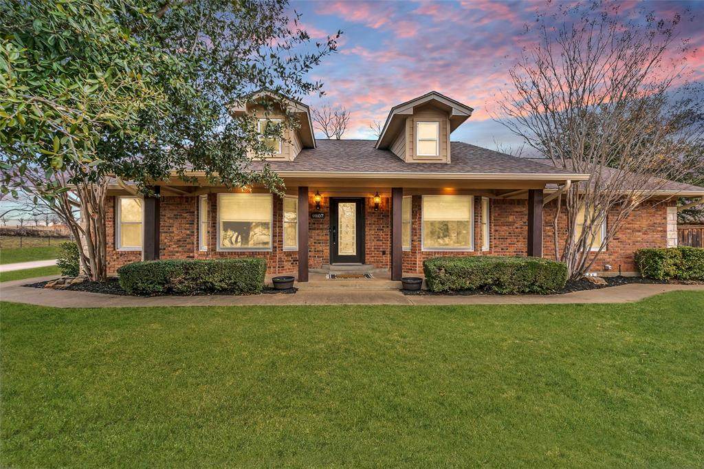 9807 Ravenswood Road - Photo 1