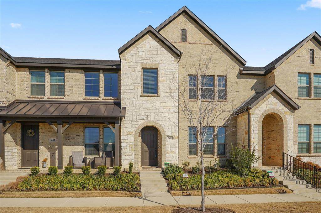 320 Parkside Drive - Photo 1