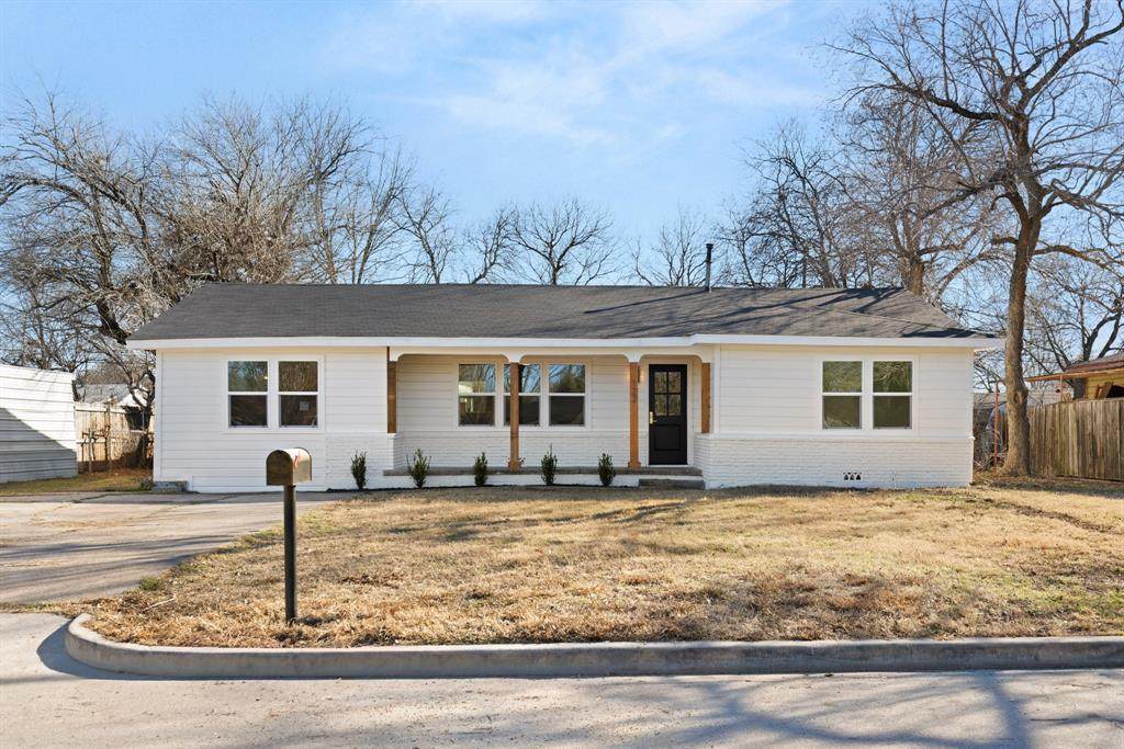 122 Brewster Street - Photo 1