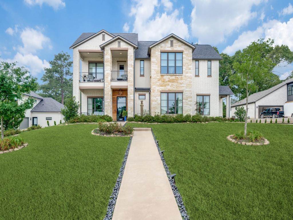2428 Bellview - Photo 1