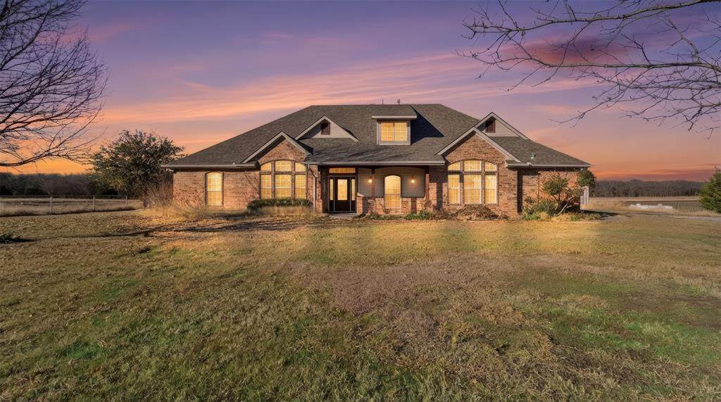 2611 Lonesome Dove - Photo 1