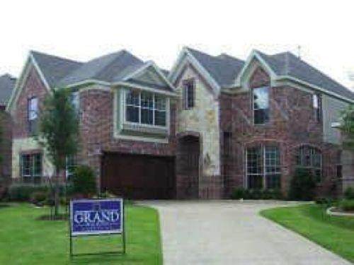 5554 Emerson Court - Photo 1