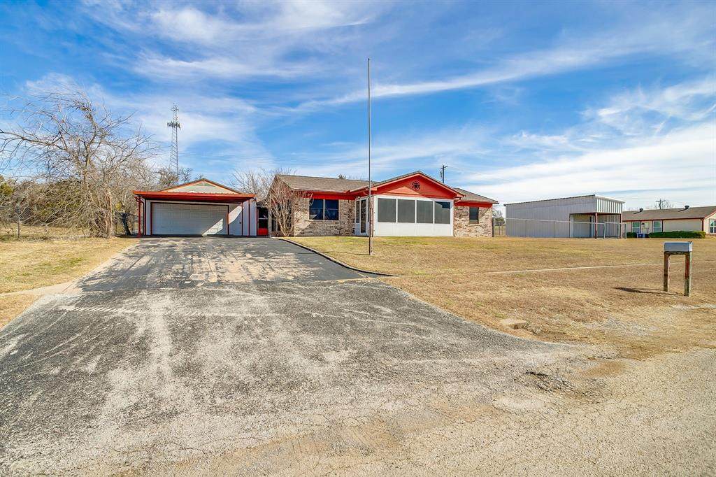 1504 Linda Lane - Photo 1