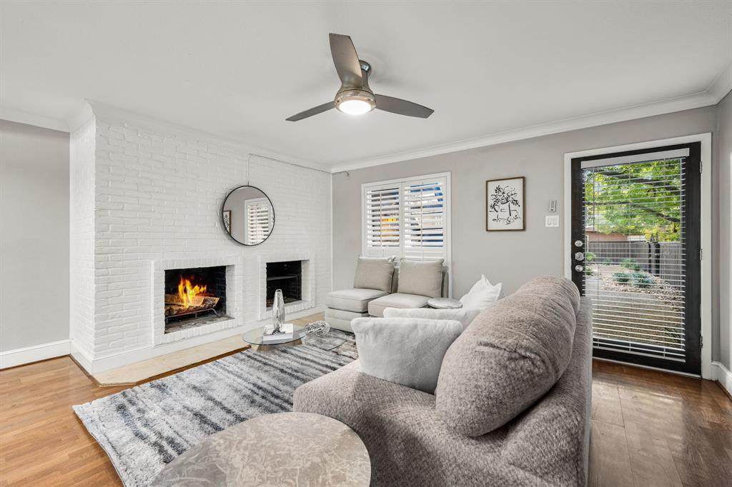 5934 Sandhurst Lane - Photo 1