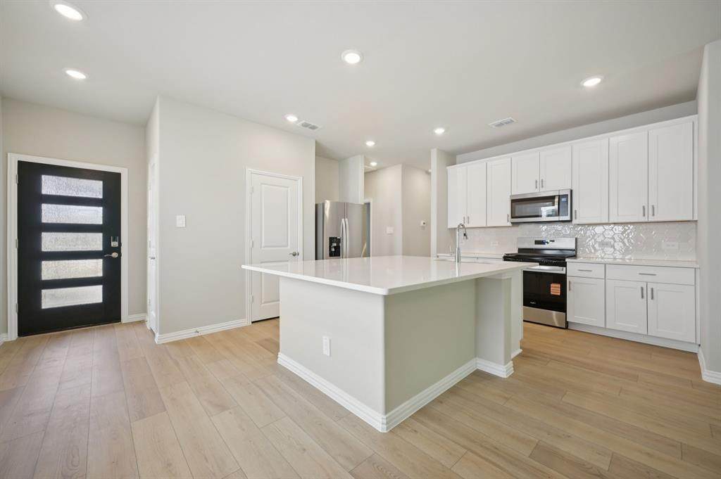 513 Dorothy Drive - Photo 1