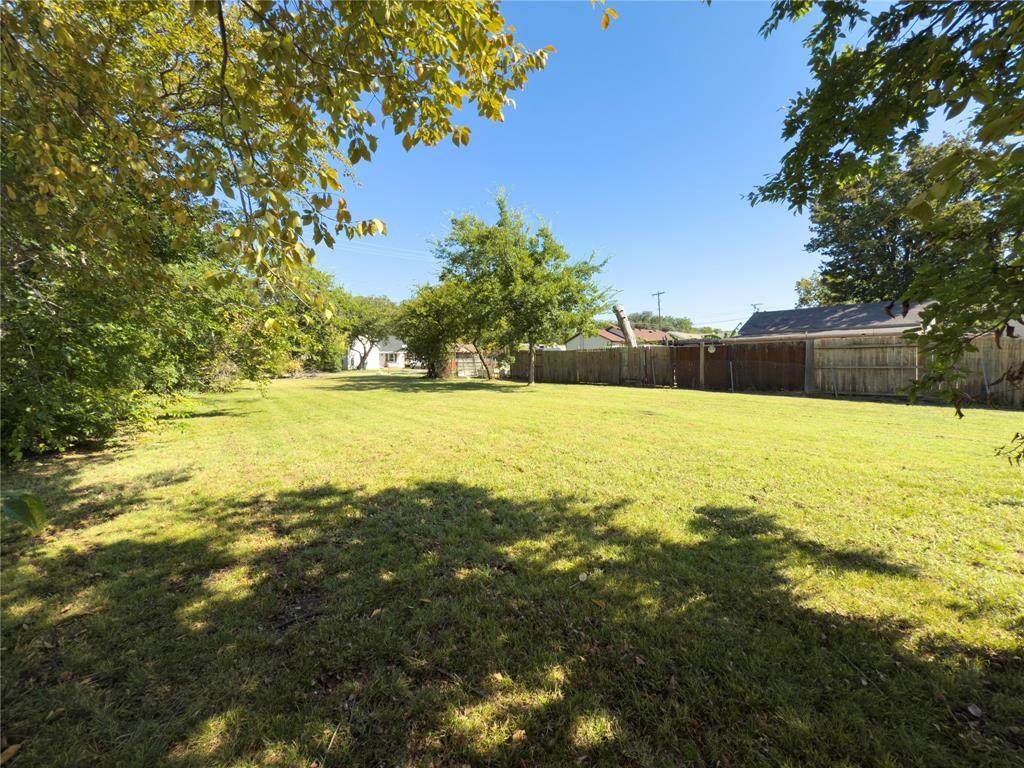 400 Sycamore Street - Photo 1