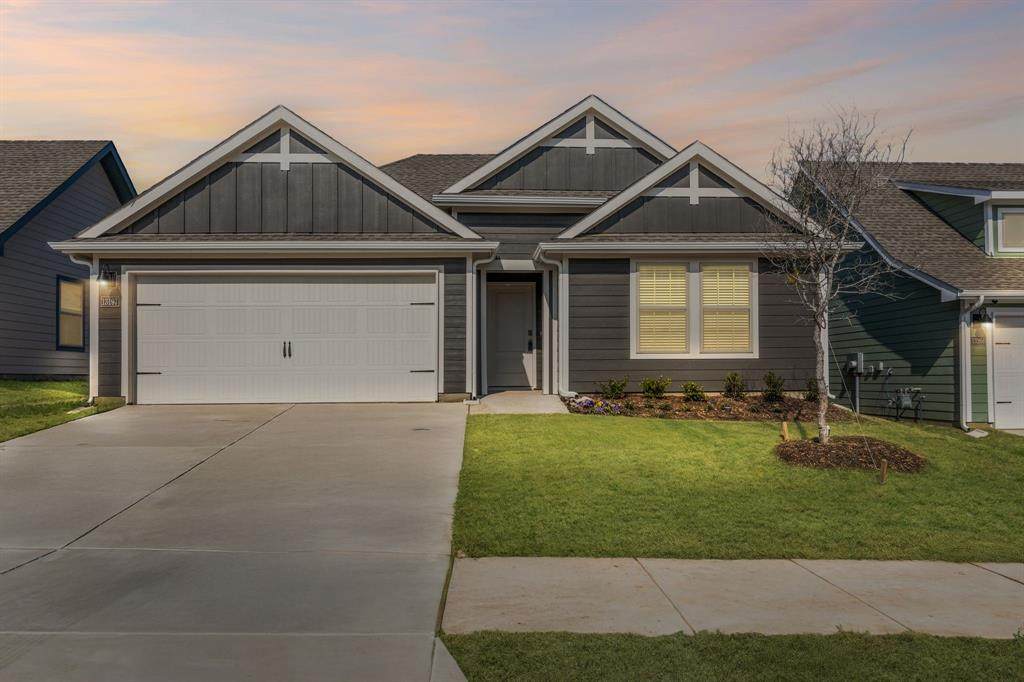 13197 Enclave Parkway - Photo 1