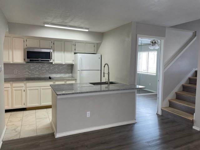 9831 Walnut Street - Photo 1