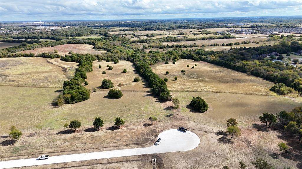 000 Latigo Court - Photo 1