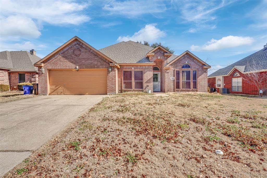 1653 Churchill Lane - Photo 1
