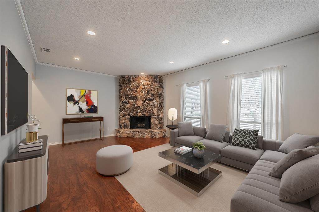 3020 Stonehenge Lane - Photo 1