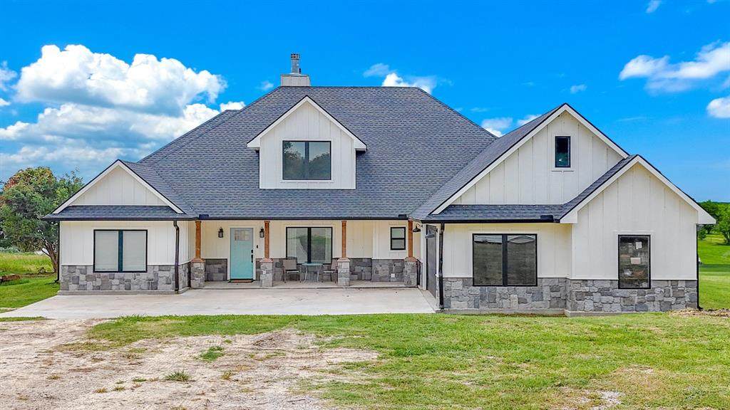 2121 County Road 2160 - Photo 1