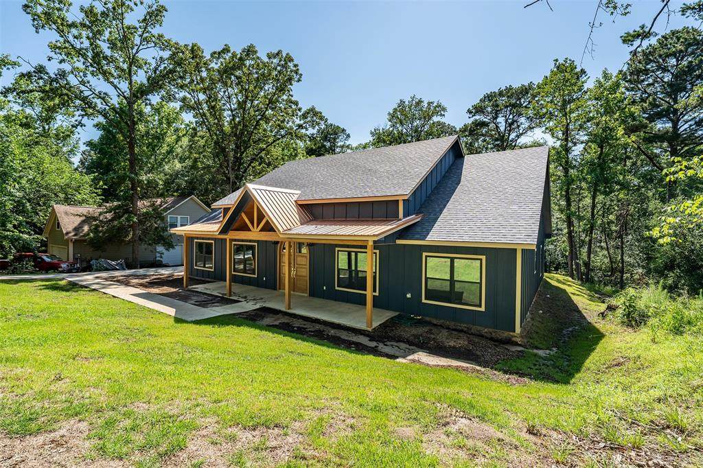 2133 Holly Trail - Photo 1