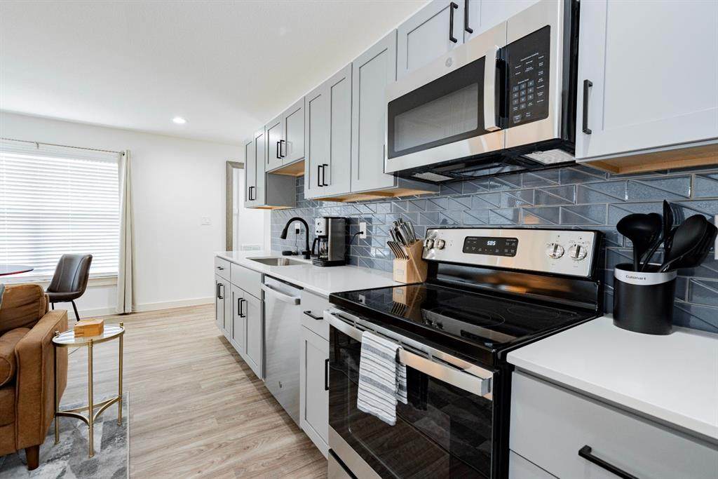 601 Ewing Avenue - Photo 1
