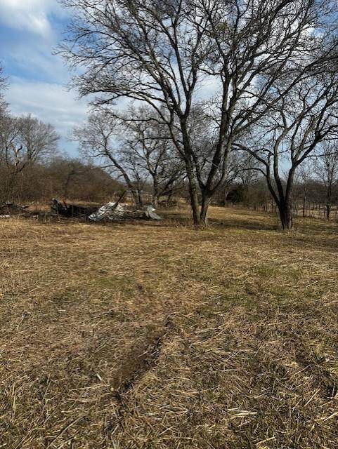 320 Ford Street - Photo 1