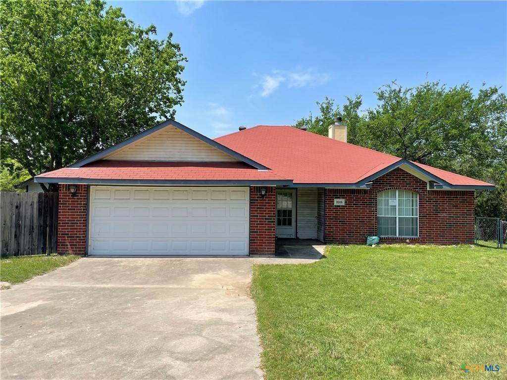 3908 Lakecliff Drive - Photo 1