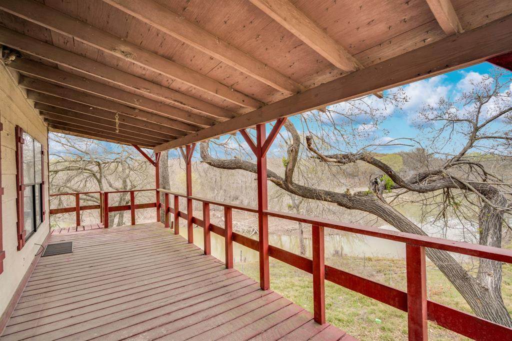 160 Private Road 481 - Photo 1