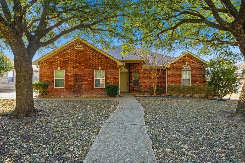 217 Keswick Drive - Photo 1